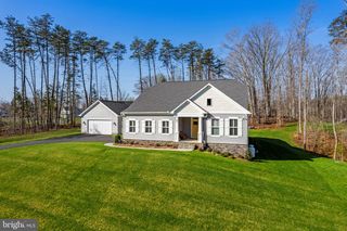 80 PINEY HILL LN, Fredericksburg, VA 22406