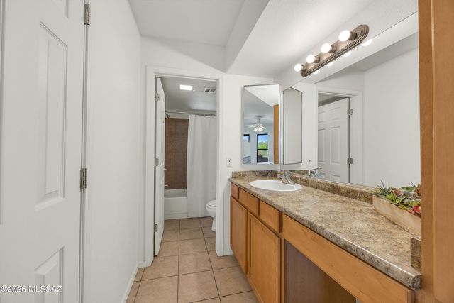 5855 N Kolb Rd Unit 2102, Tucson, AZ 85750