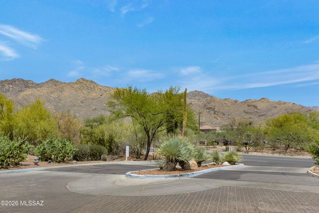 5855 N Kolb Rd Unit 2102, Tucson, AZ 85750