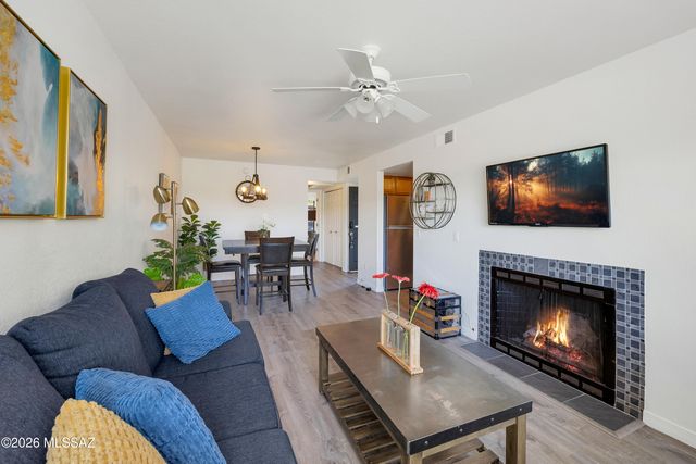 5855 N Kolb Rd Unit 2102, Tucson, AZ 85750