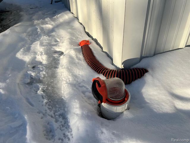 1771 New Rochelle Dr, Lapeer, MI 48446