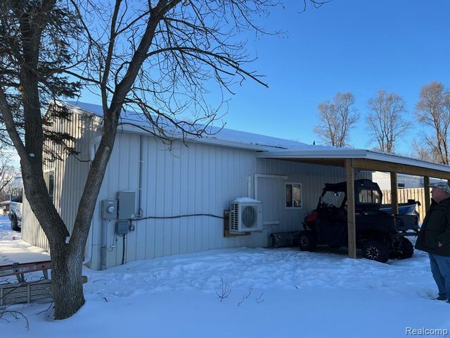 1771 New Rochelle Dr, Lapeer, MI 48446