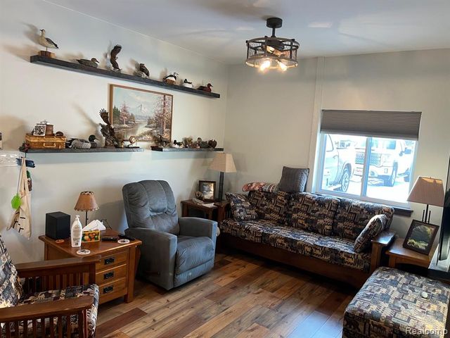 1771 New Rochelle Dr, Lapeer, MI 48446