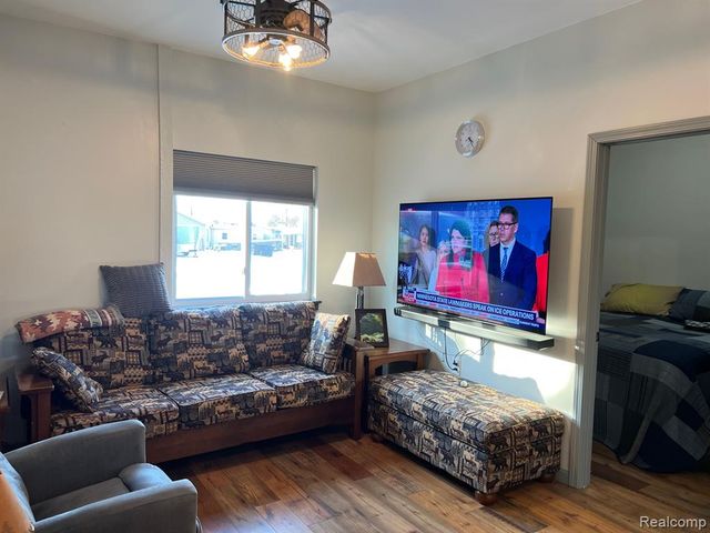 1771 New Rochelle Dr, Lapeer, MI 48446