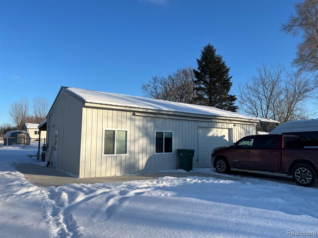 1771 New Rochelle Dr, Lapeer, MI 48446