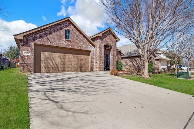 11916 Long Stone Drive, Burleson, TX 76028