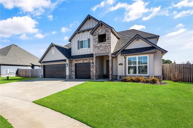 931 Red Maple Street, Centerton, AR 72719