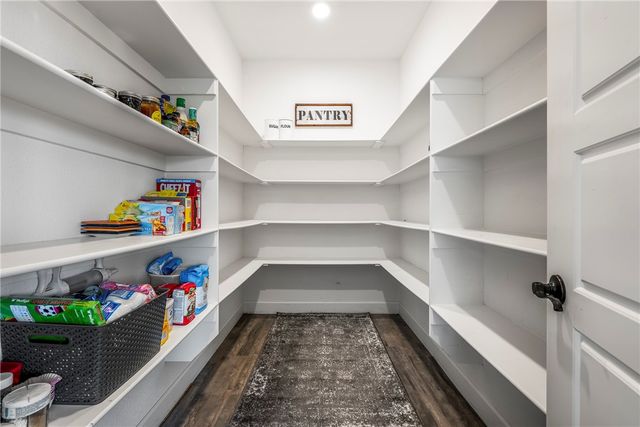 931 Red Maple Street, Centerton, AR 72719