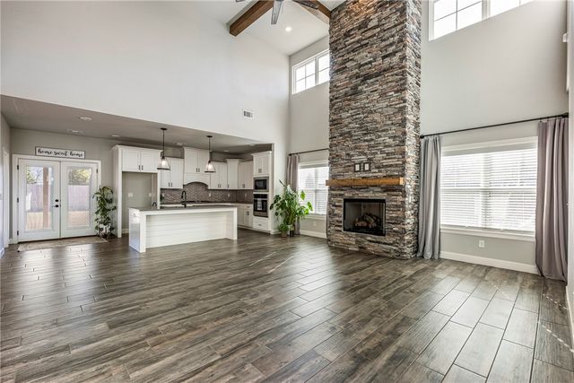 931 Red Maple Street, Centerton, AR 72719