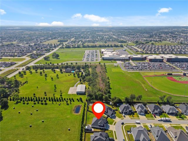 931 Red Maple Street, Centerton, AR 72719