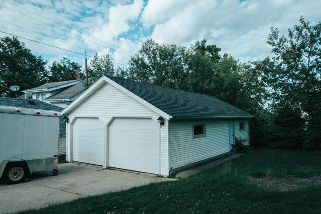 1405 S 13th STREET, Manitowoc, WI 54220
