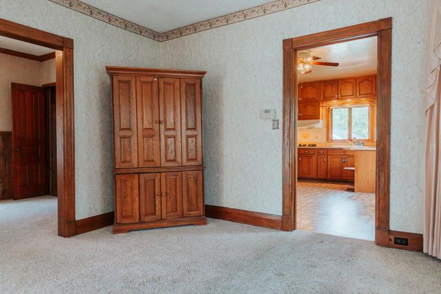 1405 S 13th STREET, Manitowoc, WI 54220