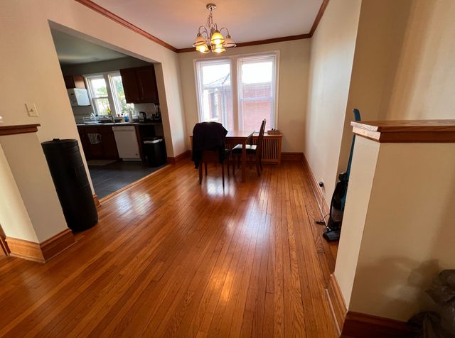 1011 CENTRAL Avenue 2, Wilmette, IL 60091