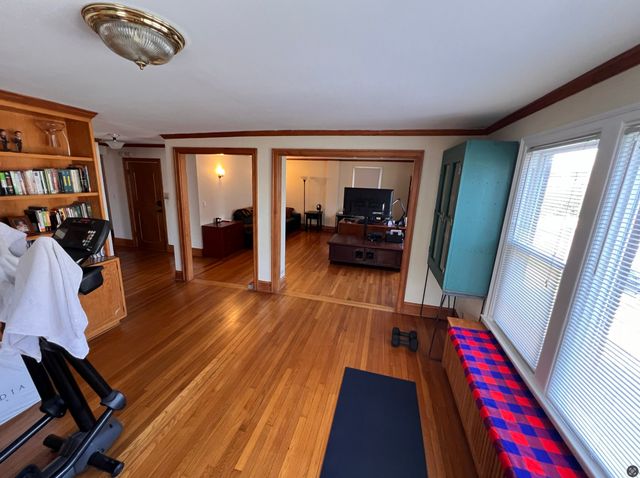 1011 CENTRAL Avenue 2, Wilmette, IL 60091