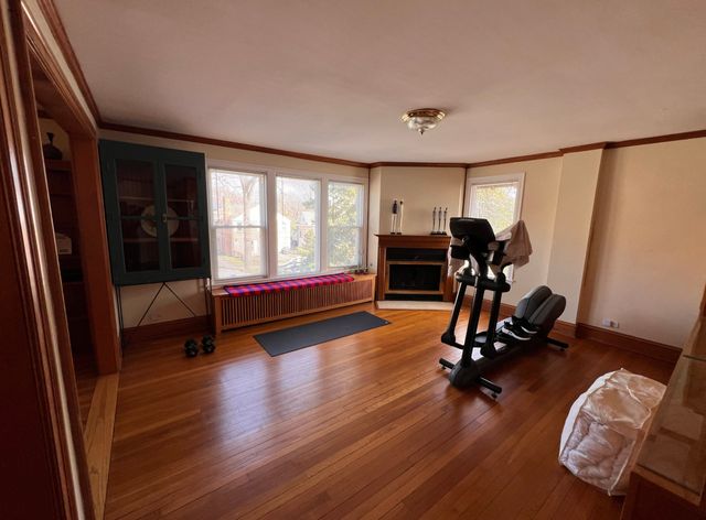 1011 CENTRAL Avenue 2, Wilmette, IL 60091