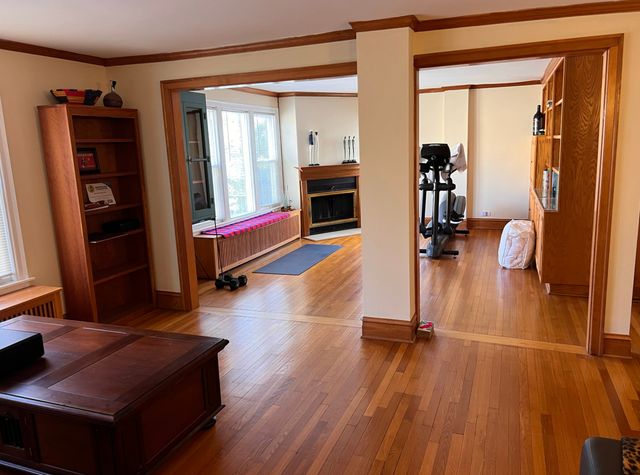 1011 CENTRAL Avenue 2, Wilmette, IL 60091