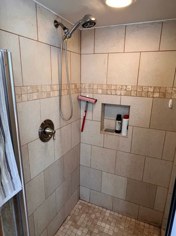 1011 CENTRAL Avenue 2, Wilmette, IL 60091