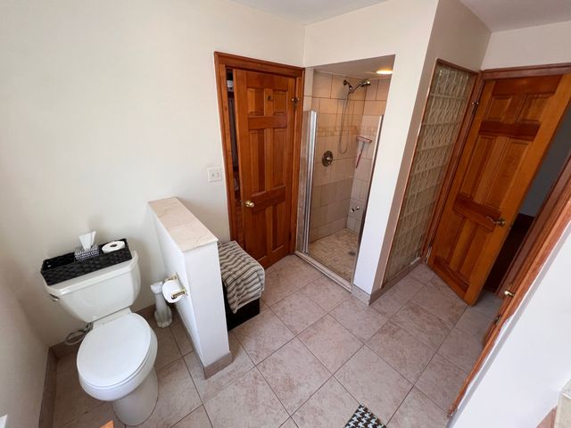 1011 CENTRAL Avenue 2, Wilmette, IL 60091