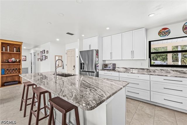 3009 SE 19th PL, Cape Coral, FL 33904