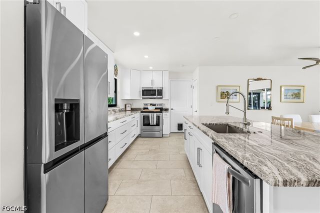 3009 SE 19th PL, Cape Coral, FL 33904