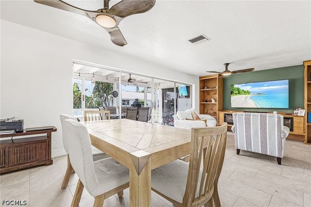 3009 SE 19th PL, Cape Coral, FL 33904
