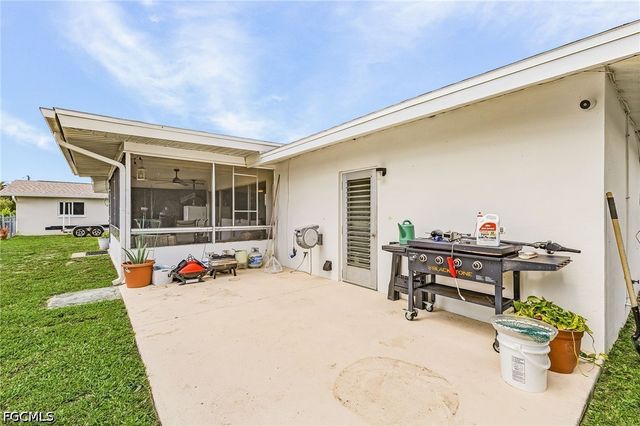 3009 SE 19th PL, Cape Coral, FL 33904