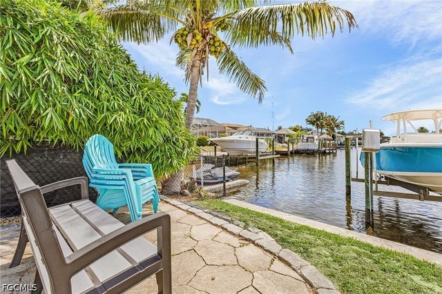 3009 SE 19th PL, Cape Coral, FL 33904