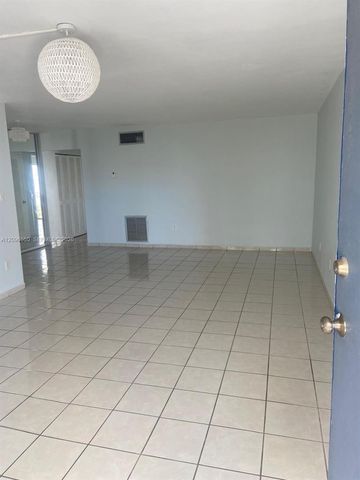1340 Lincoln Road 505, Miami Beach, FL 33139