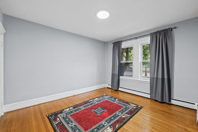 1726 Commonwealth Ave 4, Boston, MA 02135