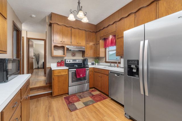 4403 Edminster St, Wichita, KS 67212