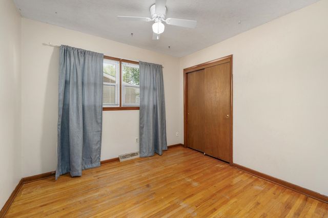 4403 Edminster St, Wichita, KS 67212
