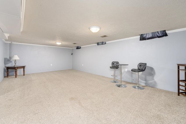 4403 Edminster St, Wichita, KS 67212