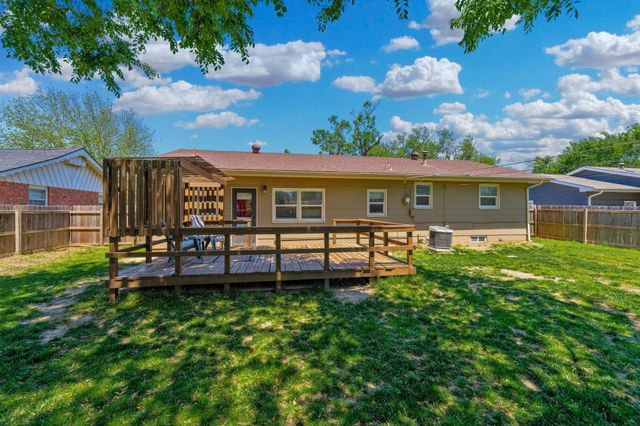4403 Edminster St, Wichita, KS 67212