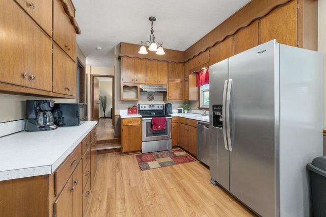 4403 Edminster St, Wichita, KS 67212