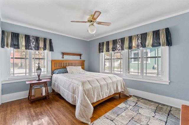 4531 Waveland Court, Des Moines, IA 50312