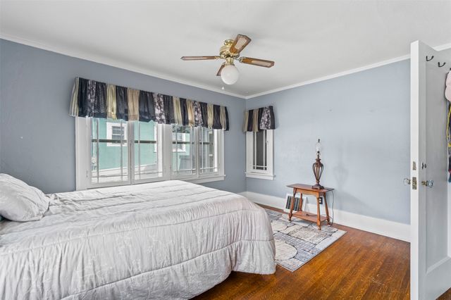 4531 Waveland Court, Des Moines, IA 50312