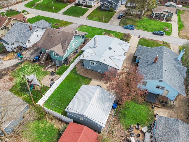 4531 Waveland Court, Des Moines, IA 50312