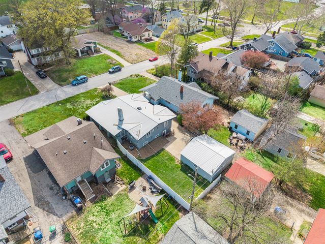 4531 Waveland Court, Des Moines, IA 50312