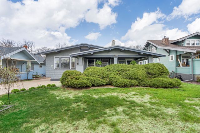 4531 Waveland Court, Des Moines, IA 50312