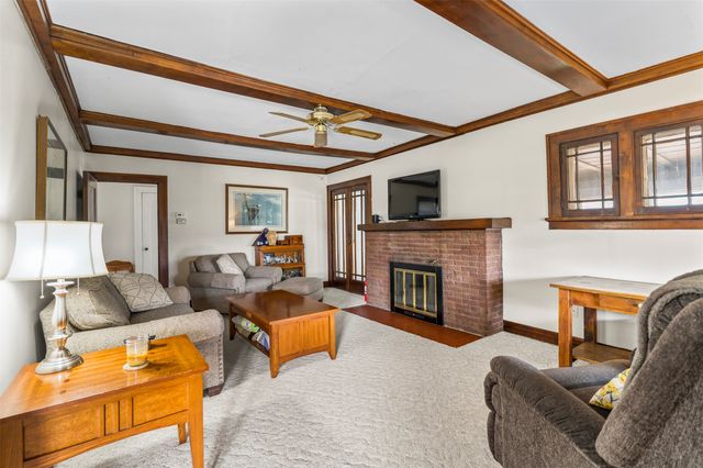 4531 Waveland Court, Des Moines, IA 50312