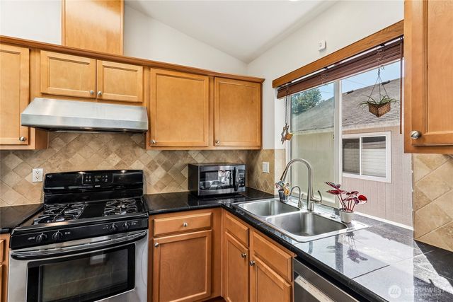 4856 18th Avenue SW, Seattle, WA 98106