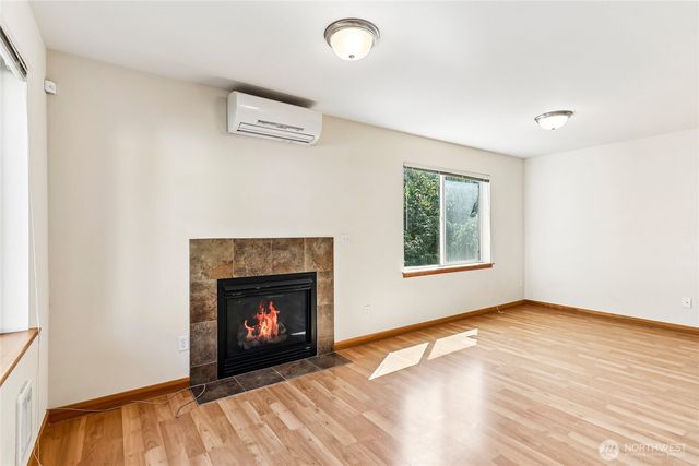 4856 18th Avenue SW, Seattle, WA 98106