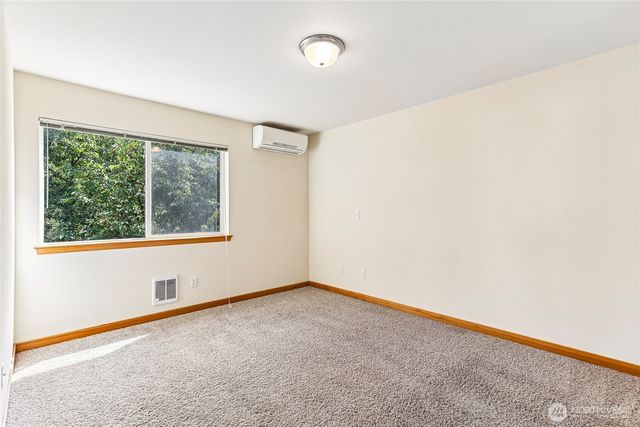 4856 18th Avenue SW, Seattle, WA 98106