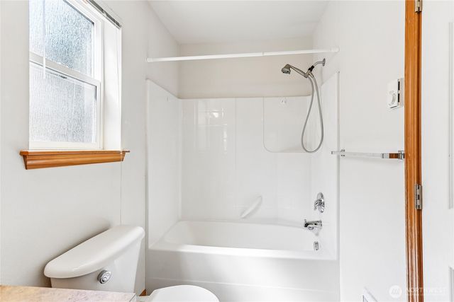 4856 18th Avenue SW, Seattle, WA 98106