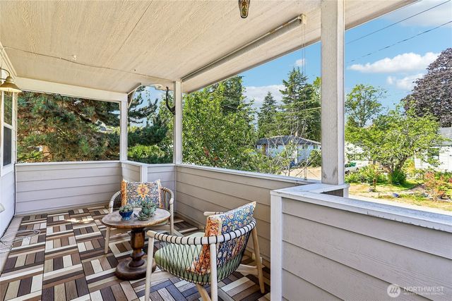 4856 18th Avenue SW, Seattle, WA 98106
