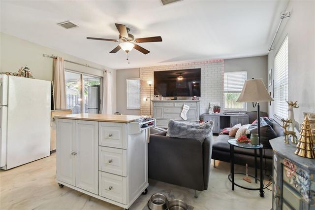 918 WINDWARD WAY, Palm Harbor, FL 34685