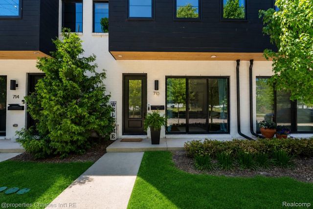710 Parent E, Royal Oak, MI 48067