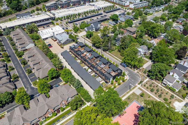 710 Parent E, Royal Oak, MI 48067