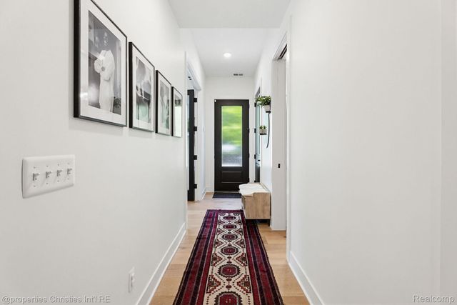 710 Parent E, Royal Oak, MI 48067