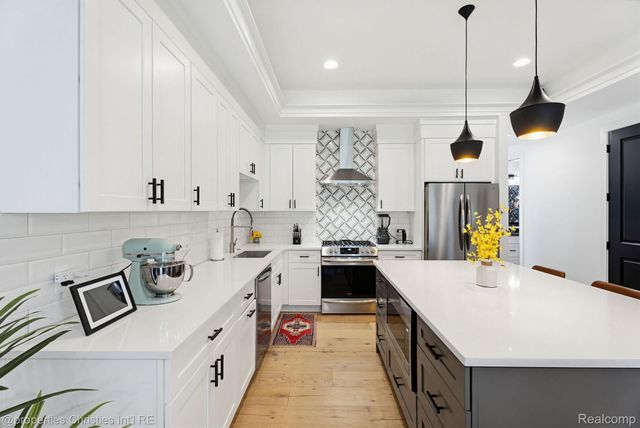710 Parent E, Royal Oak, MI 48067